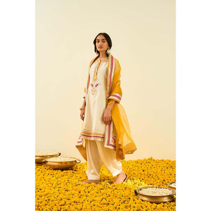 Sheetal Batra Ivory Short Kurta with Salwar and Dupatta (Set of 3)