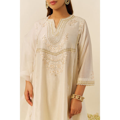 Sheetal Batra Ivory Aiza Short Kurta with Salwar and Dupatta (Set of 3)