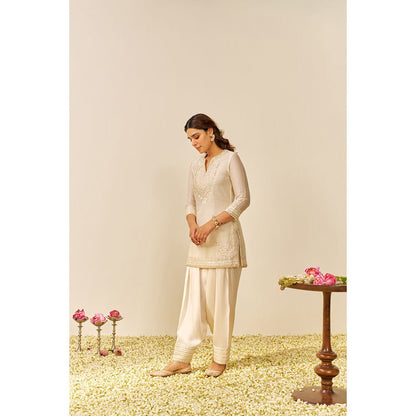 Sheetal Batra Ivory Sara Short Kurta with Salwar and Dupatta (Set of 3)