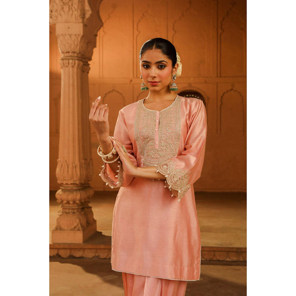 Sheetal Batra Arisa - Off Rose Kurta With Salwar And Dupatta