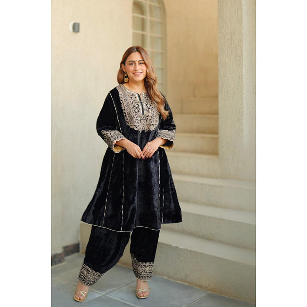Sheetal Batra Nisreen - Silk Velvet Short Kalidaar Chauga With Salwar