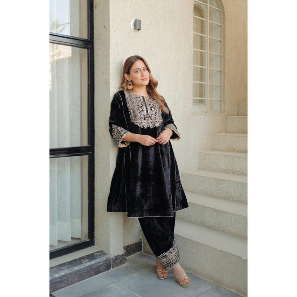 Sheetal Batra Nisreen - Silk Velvet Short Kalidaar Chauga With Salwar