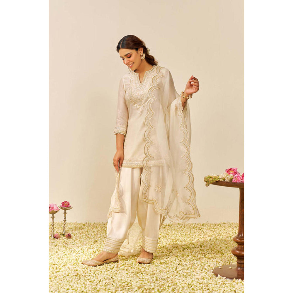 Sheetal Batra Sara - Short Kurta With Salwar And Dupatta