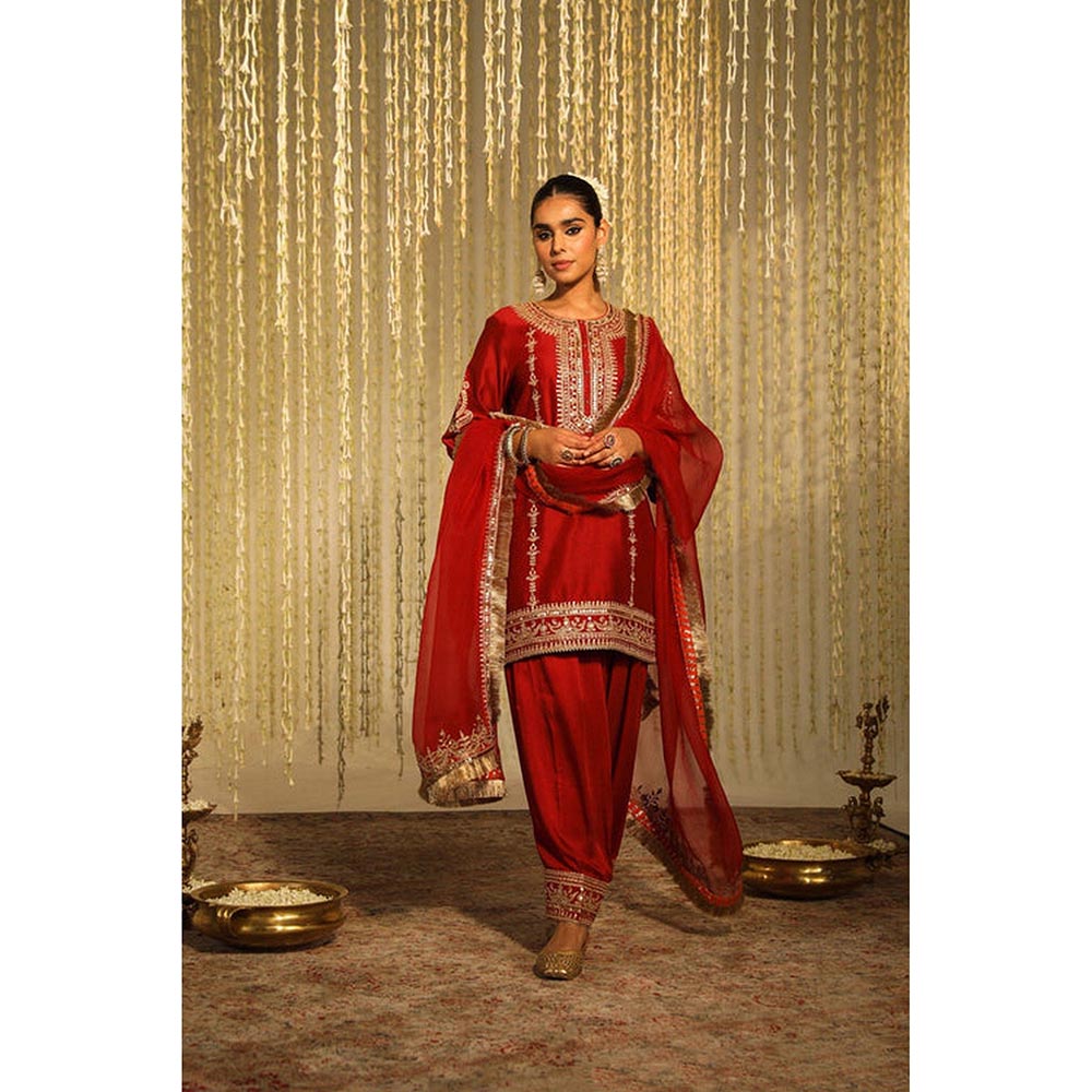 Sheetal Batra Gouri Grover In Mehak - Deep Red Short Kurta With Salwar And Dupatta