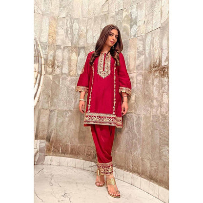 Sheetal Batra Gouri Grover In Mehak - Deep Red Short Kurta With Salwar And Dupatta