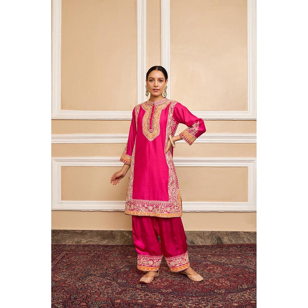 Sheetal Batra Jannat Khan In Naayaab - Hot Pink Short Kurta With Salwar And Dupatta