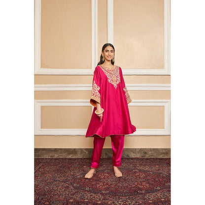 Sheetal Batra Niki Mehra In Mehrish - Hot Pink Short Kalidaar Choga With Salwar