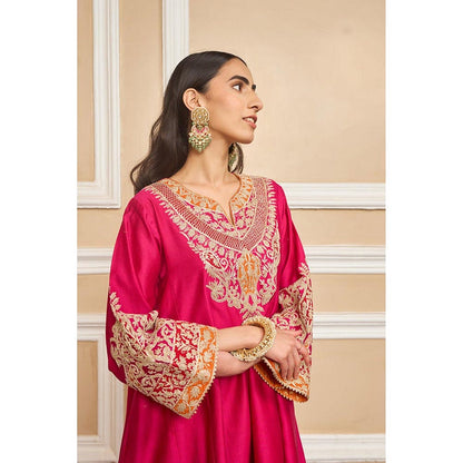 Sheetal Batra Niki Mehra In Mehrish - Hot Pink Short Kalidaar Choga With Salwar