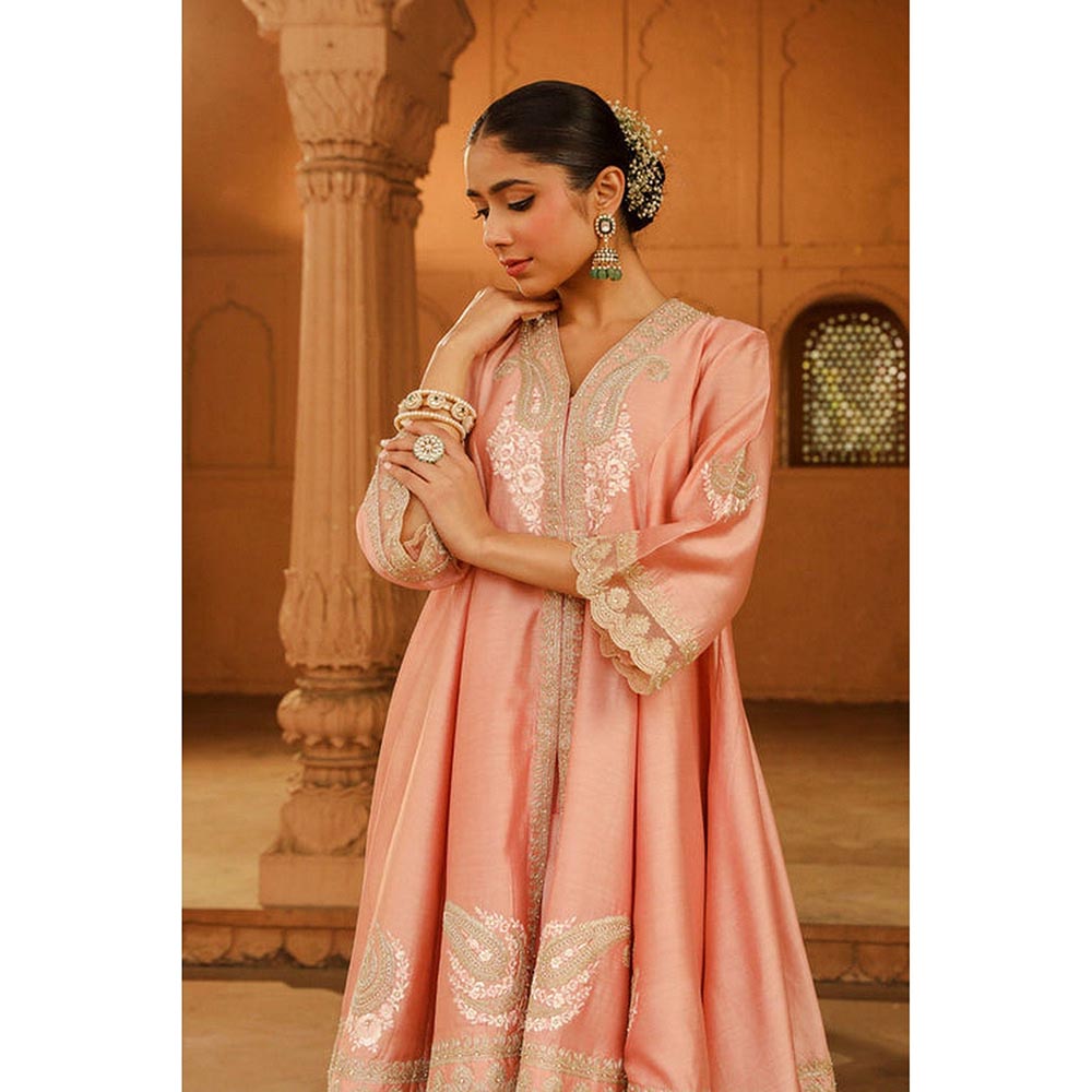 Sheetal Batra Fajr - Off Rose Short Anarkali Kurta With Churidar And Dupatta