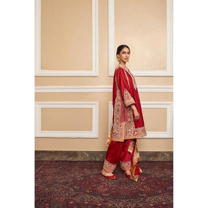 Sheetal Batra Sneha Arora In Naayaab - Deep Red Short Kurta With Salwar And Dupatta