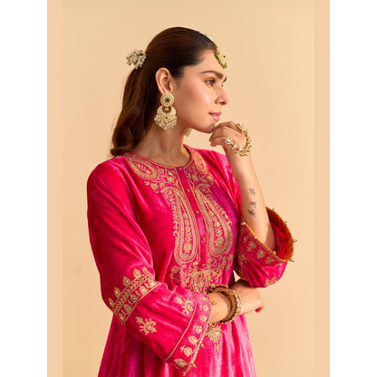Sheetal Batra Amal Pink Velvet Embroidered Kurta With Dhoti and Dupatta
