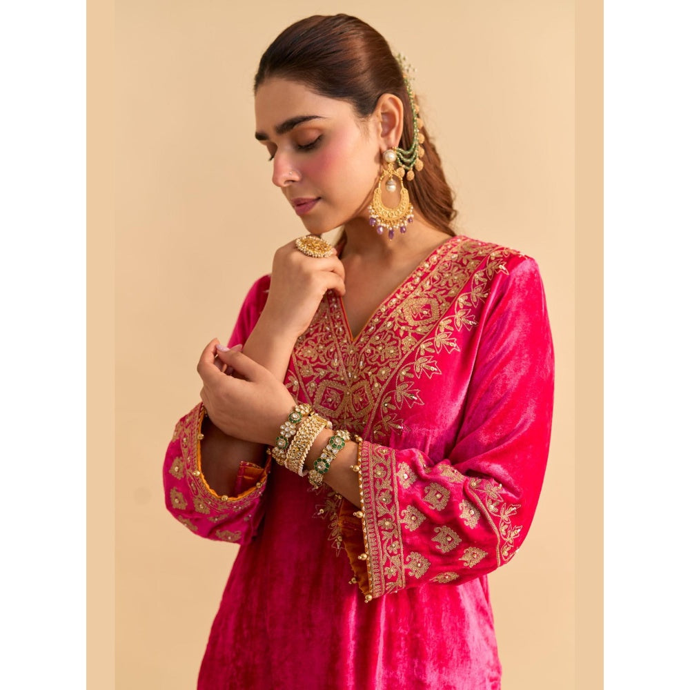 Sheetal Batra Aynaz Pink Embroidered Kurta With Salwar