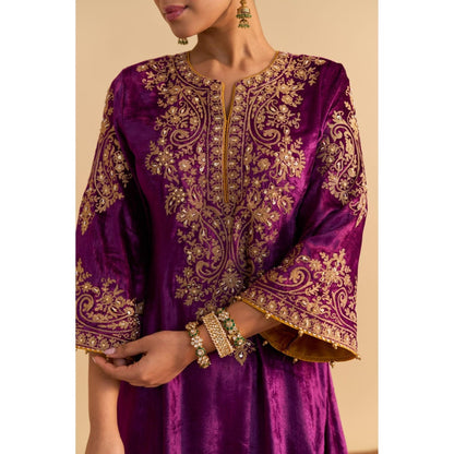 Sheetal Batra Eira Purple Velvet Embroidered Kurta With Dhoti