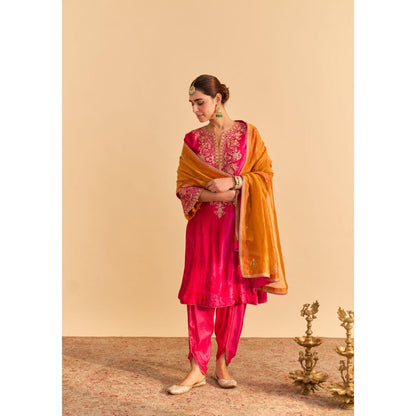 Sheetal Batra Eira Pink Embroidered Kurta With Dhoti and Dupatta