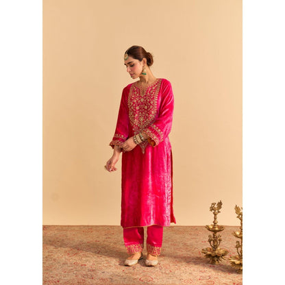 Sheetal Batra Fareeha Pink Velvet Embroidered Kurta With Salwar and Dupatta