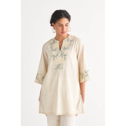 Shivani Bhargava Contour Cross-Stitch Off-White Co-Ord (Set of 2)
