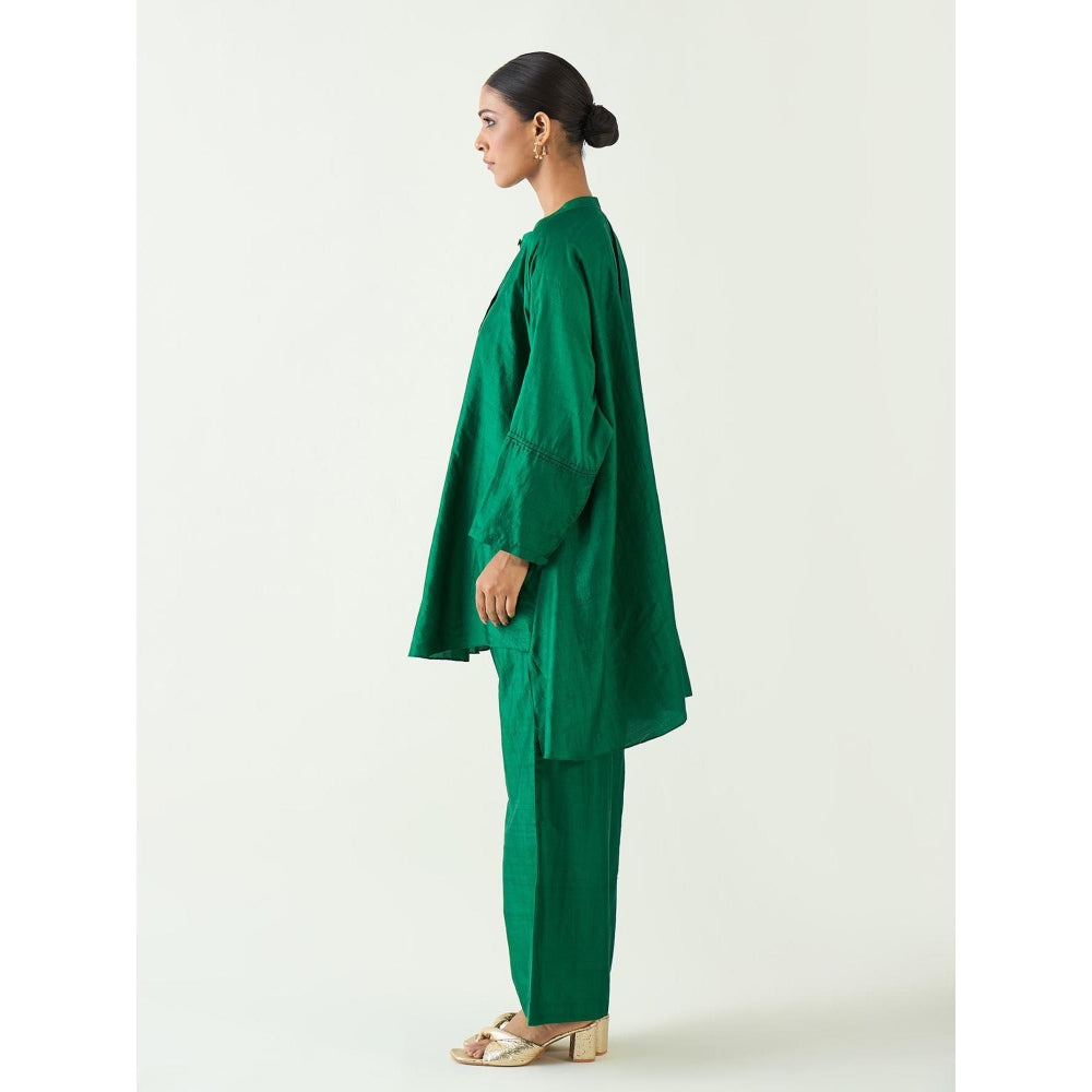 Shivani Bhargava Green Ira Silk Kimono Kurta with Pant (Set of 2)