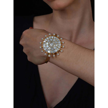 Shlok Jewels Women White 18K Gold Plated Pearl Bracelet
