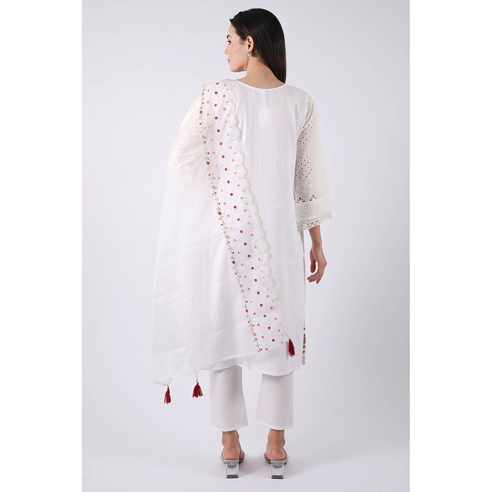 SHRUTI GOYAL White Embroidered Kurta with Pant and Dupatta (Set of 3)