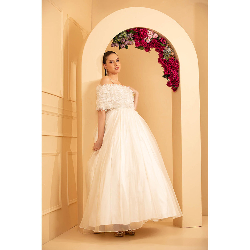 Shriya Dahlia White Applique Shoulder Cape with Gown (Set of 2)