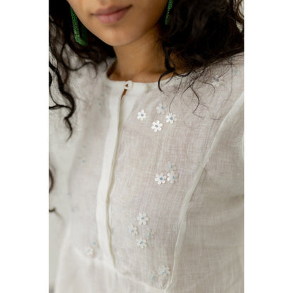 Silai Studio Pristine White Linen Kurta and Pants (Set of 2)