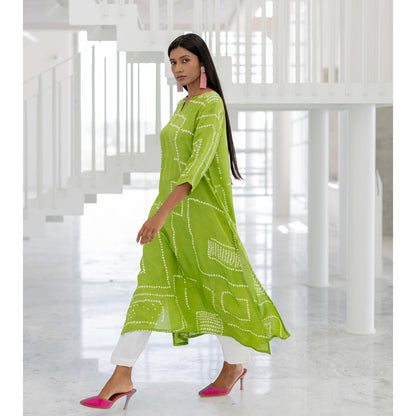 Silai Studio Terra Green Bandhej Silk Kurta and Pant (Set of 2)