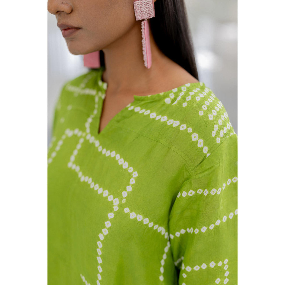 Silai Studio Terra Green Bandhej Silk Kurta