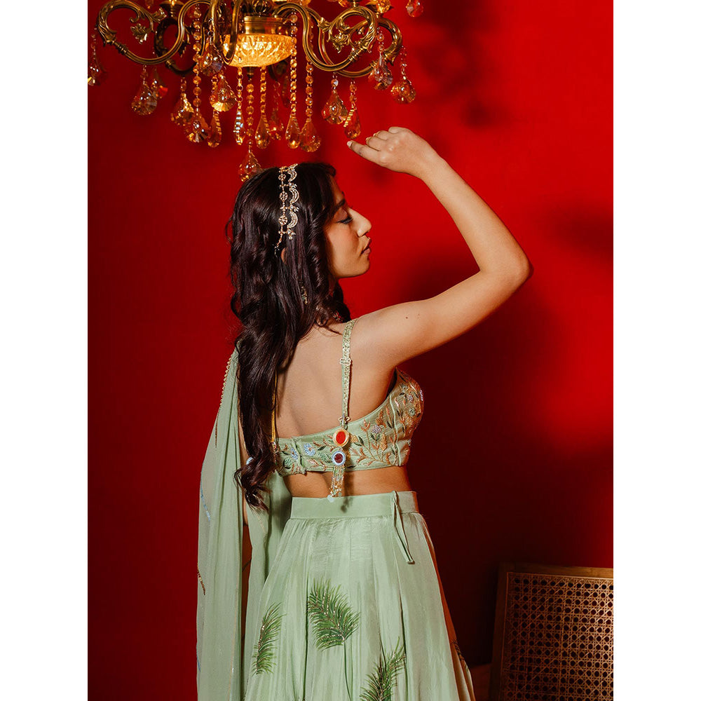 Simmi Guntaj Green Short Hand painted Lehenga with Blouse and Dupatta (Set of 3)