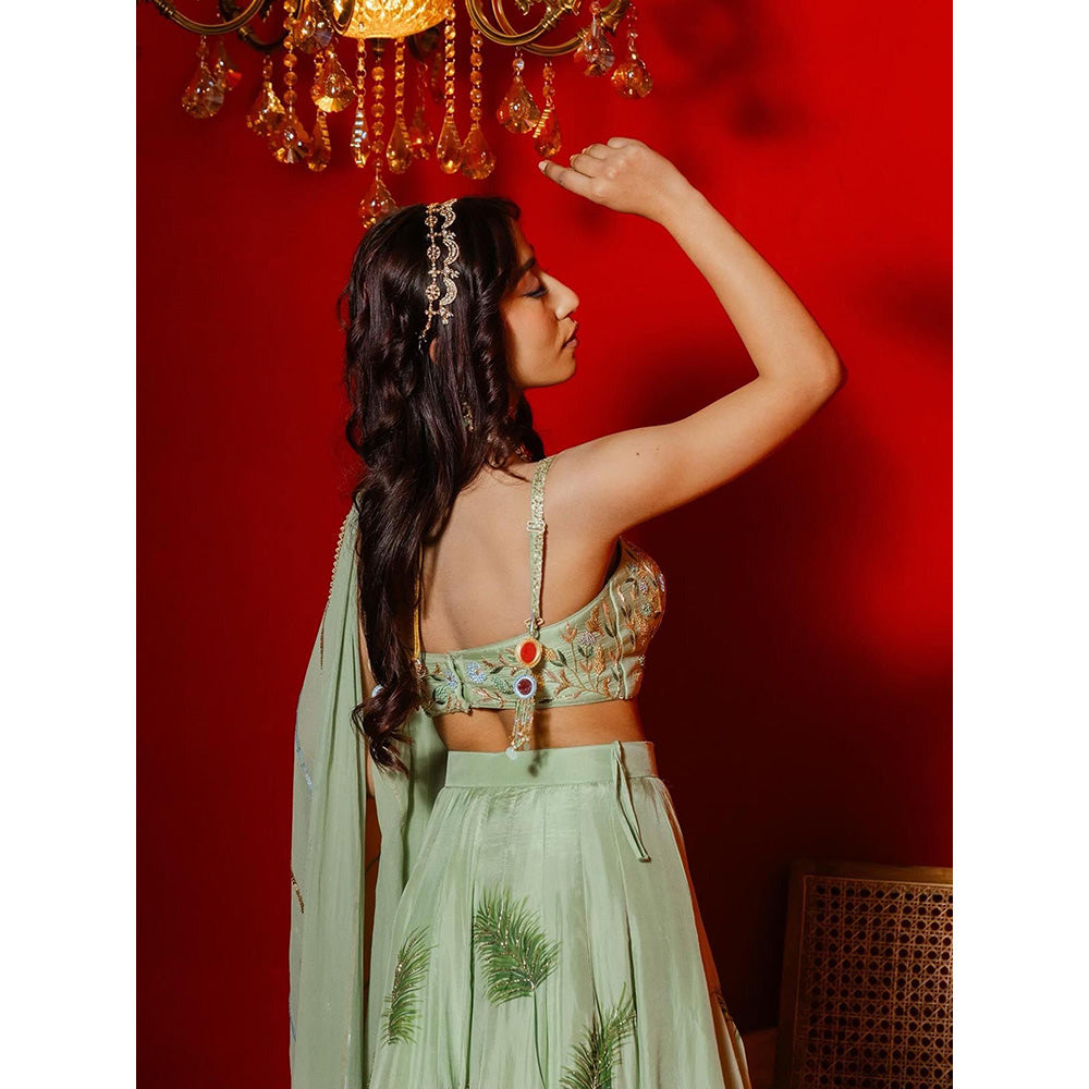Simmi Guntaj Green Short Hand painted Lehenga with Blouse and Dupatta (Set of 3)