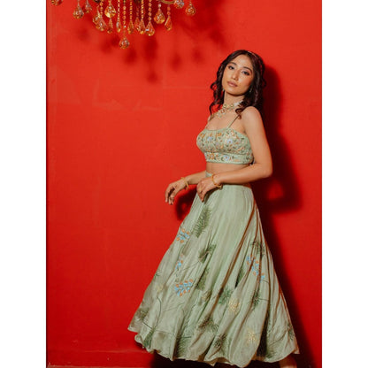 Simmi Guntaj Green Short Hand painted Lehenga with Blouse and Dupatta (Set of 3)