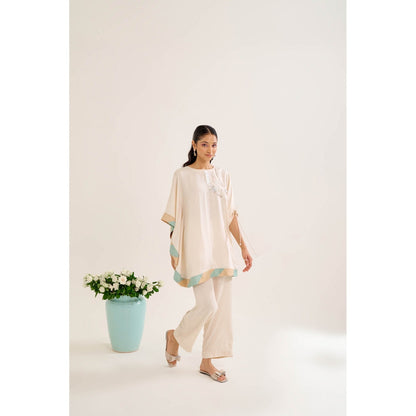 Siyona by Ankurita White Mallika Co-Ord (Set of 2)