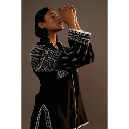 Sonia Khatri Black Majestic Silhouette Surti with Palazzo (Set of 2)