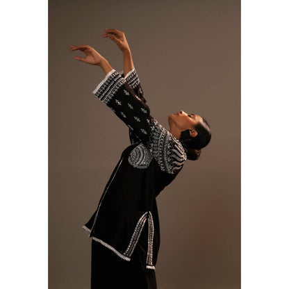 Sonia Khatri Black Majestic Silhouette Surti with Palazzo (Set of 2)
