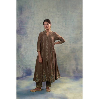 Sonia Khatri Judge Grey Kurta with Pant and Dupatta (Set of 3)