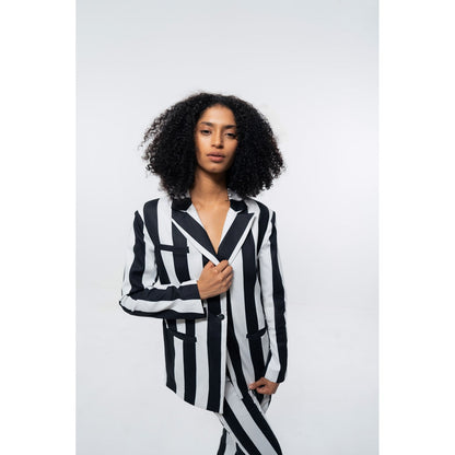 SOTBELLA White and Black Stripe Single Breasted Blazer