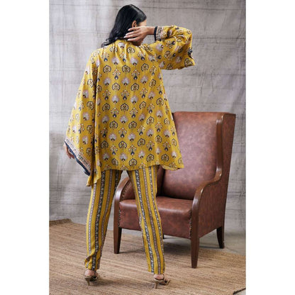 Soup by Sougat Paul Sarouk Embroidered Co-Ord (Set of 2)
