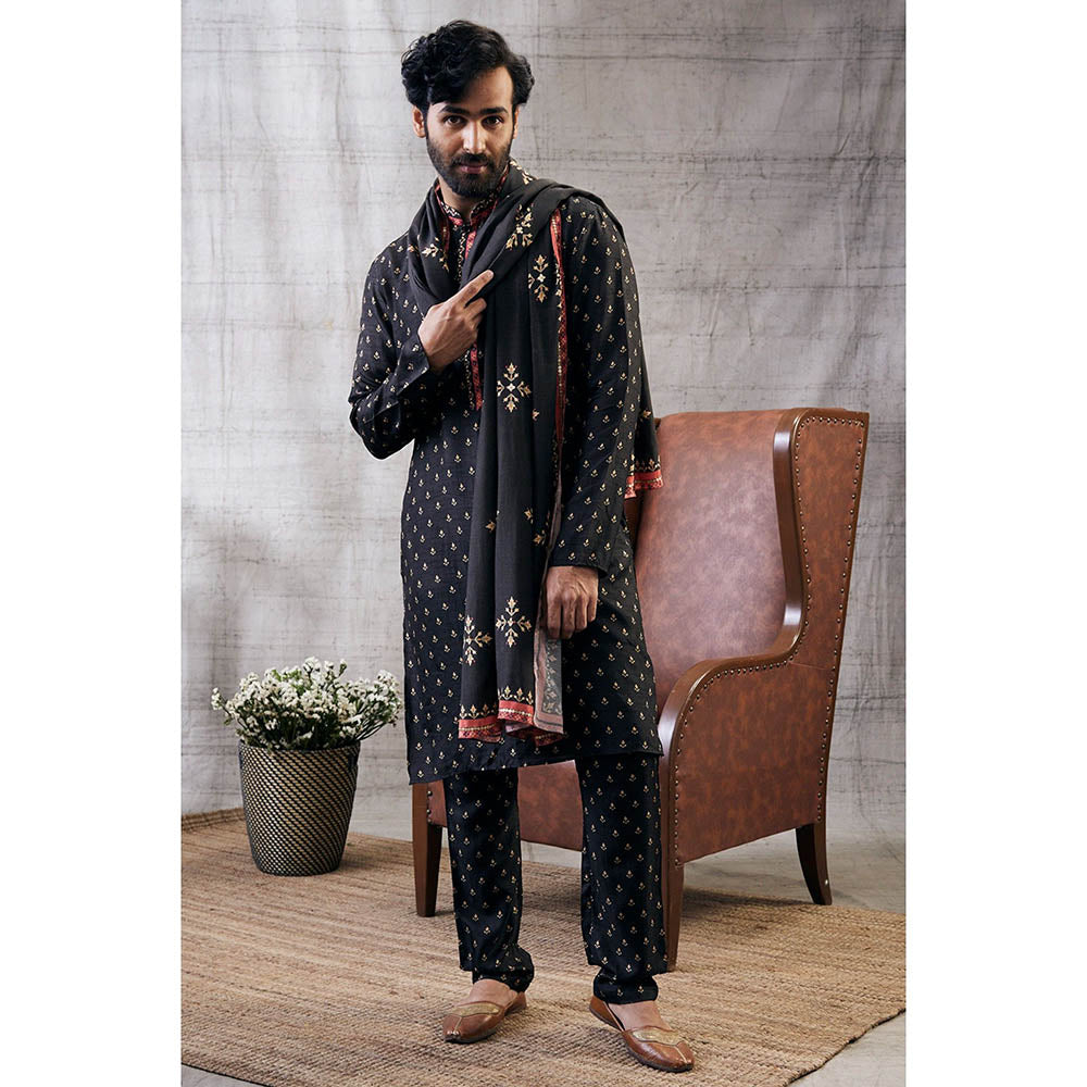 Soup by Sougat Paul Zahra Printed Kurta with Shawl (Set of 3)
