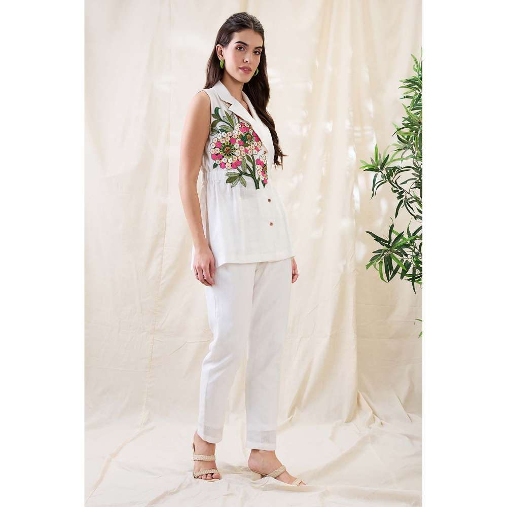 Soup by Sougat Paul White Gulzaar Appliqued Floral Print Co-Ord (Set of 2)