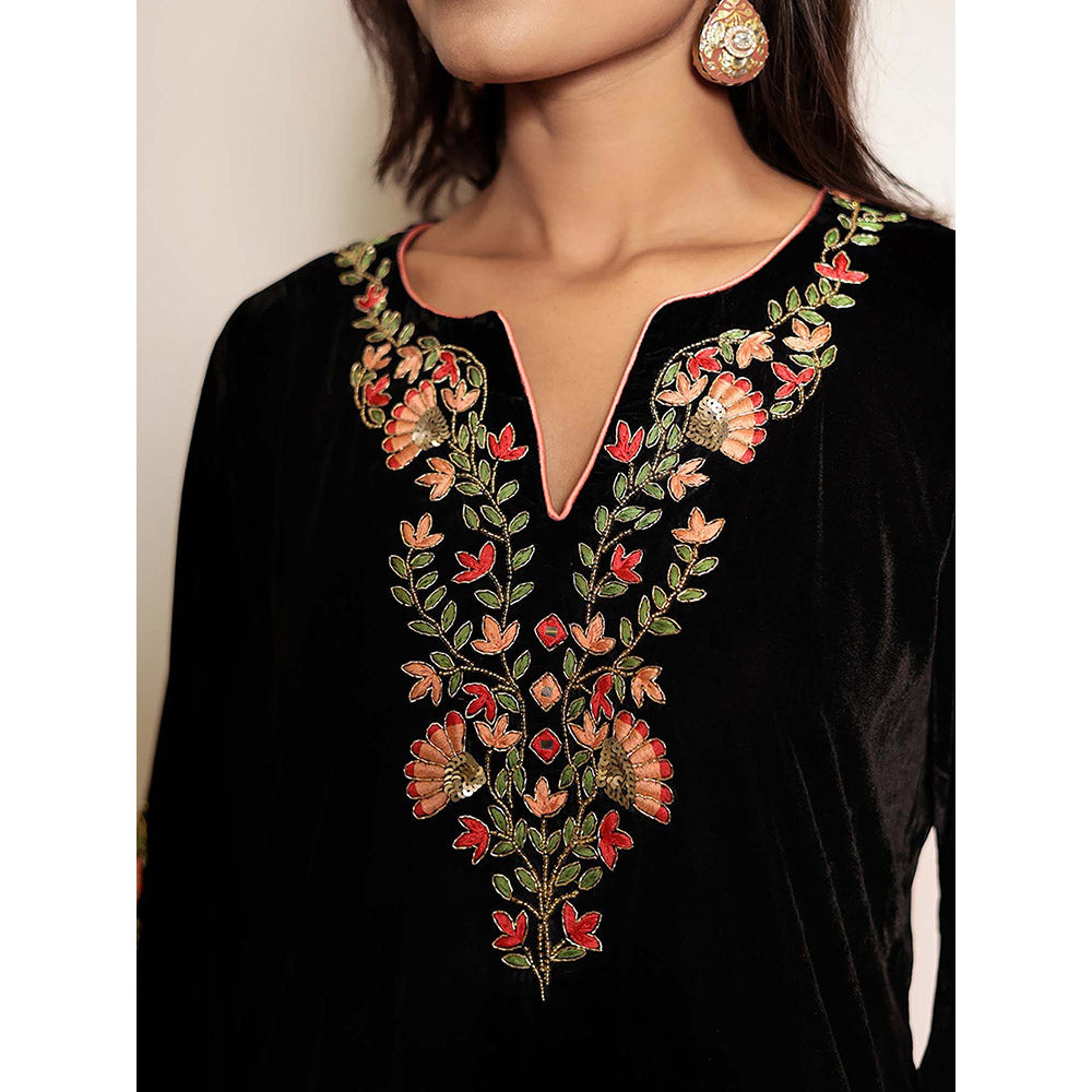 Spring Soul Black Hand Embroidered Velvet Kurta With Salwar (Set of 2)