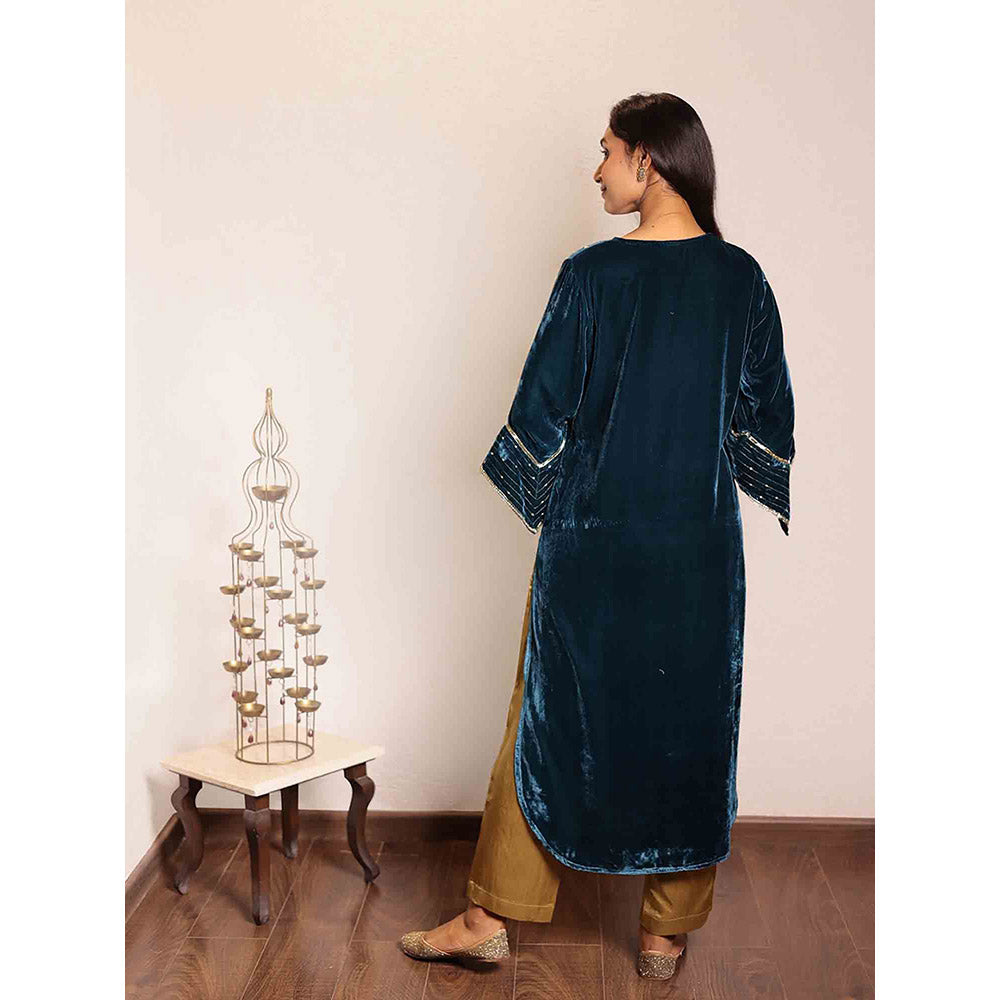 Spring Soul Teal Hand Embroidered Velvet Kurta with Exaggerated Sleeve