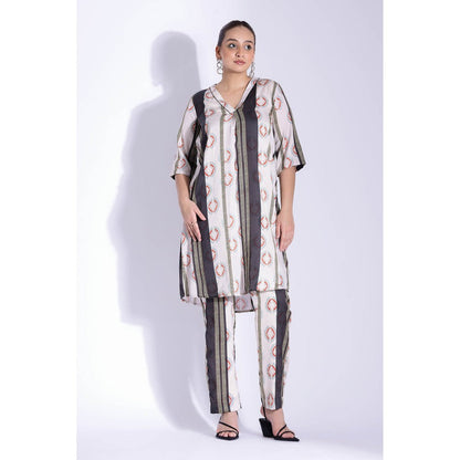 Studio Surbhi Cotton Silk Printed V Neck Kurta and Pant (Set of 2)