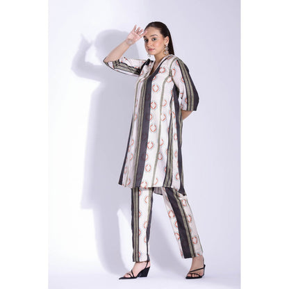 Studio Surbhi Cotton Silk Printed V Neck Kurta and Pant (Set of 2)