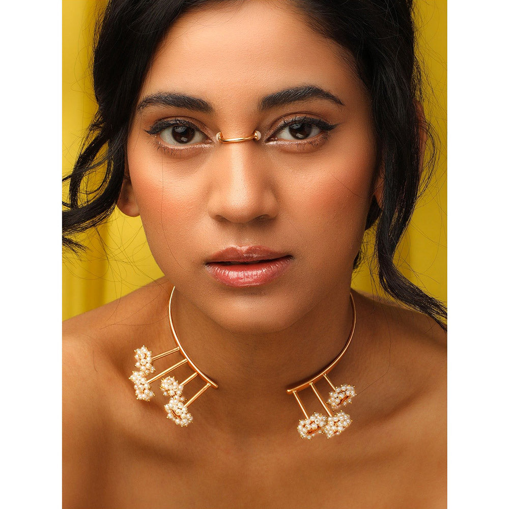 Suhani Pittie Pearl Bunch Staggered Choker