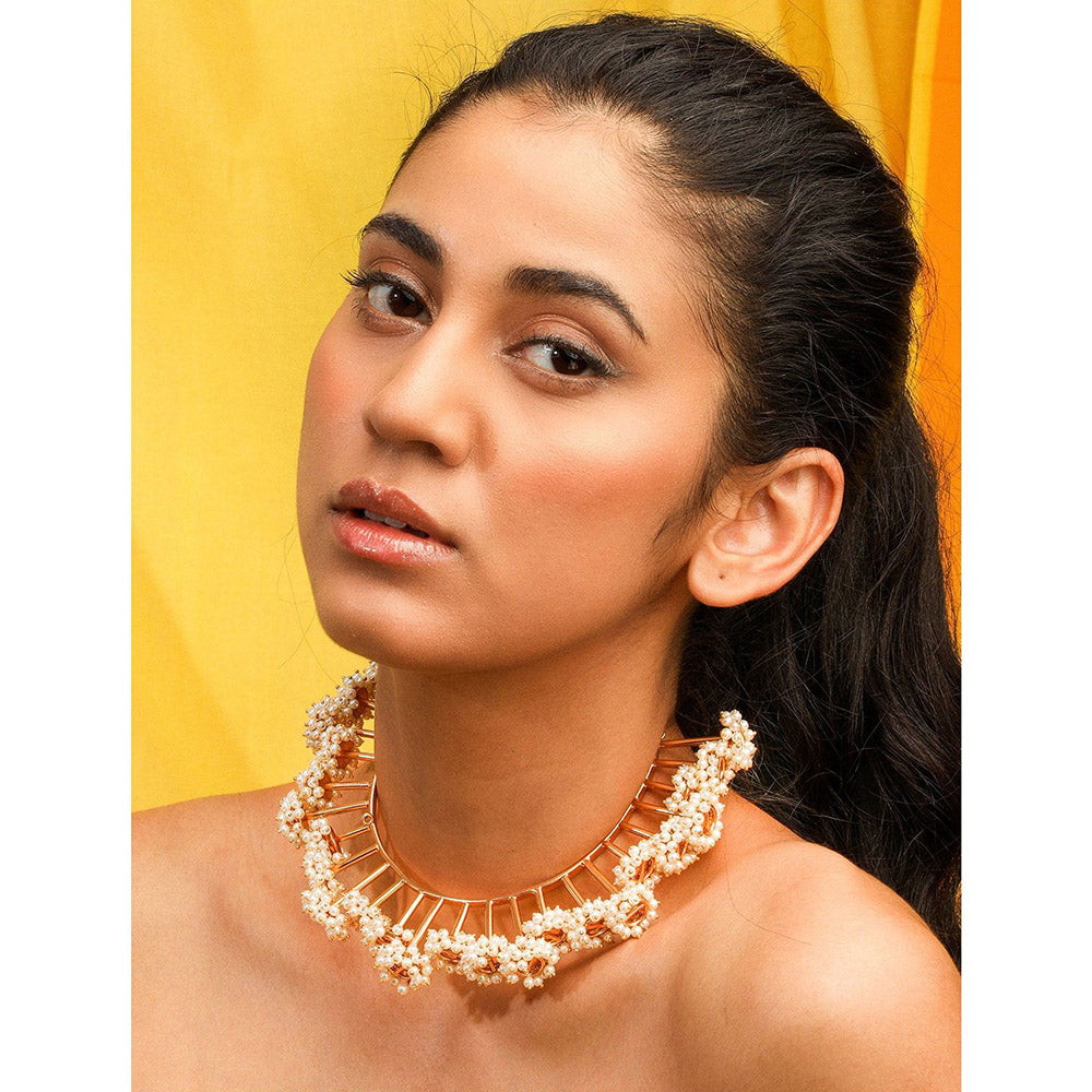 Suhani Pittie Pearl Bunch Sensational Choker