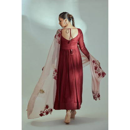 Suruchi Parakh Womens Maroon Solid Anarkali Kurta with Dupatta (Set of 2)