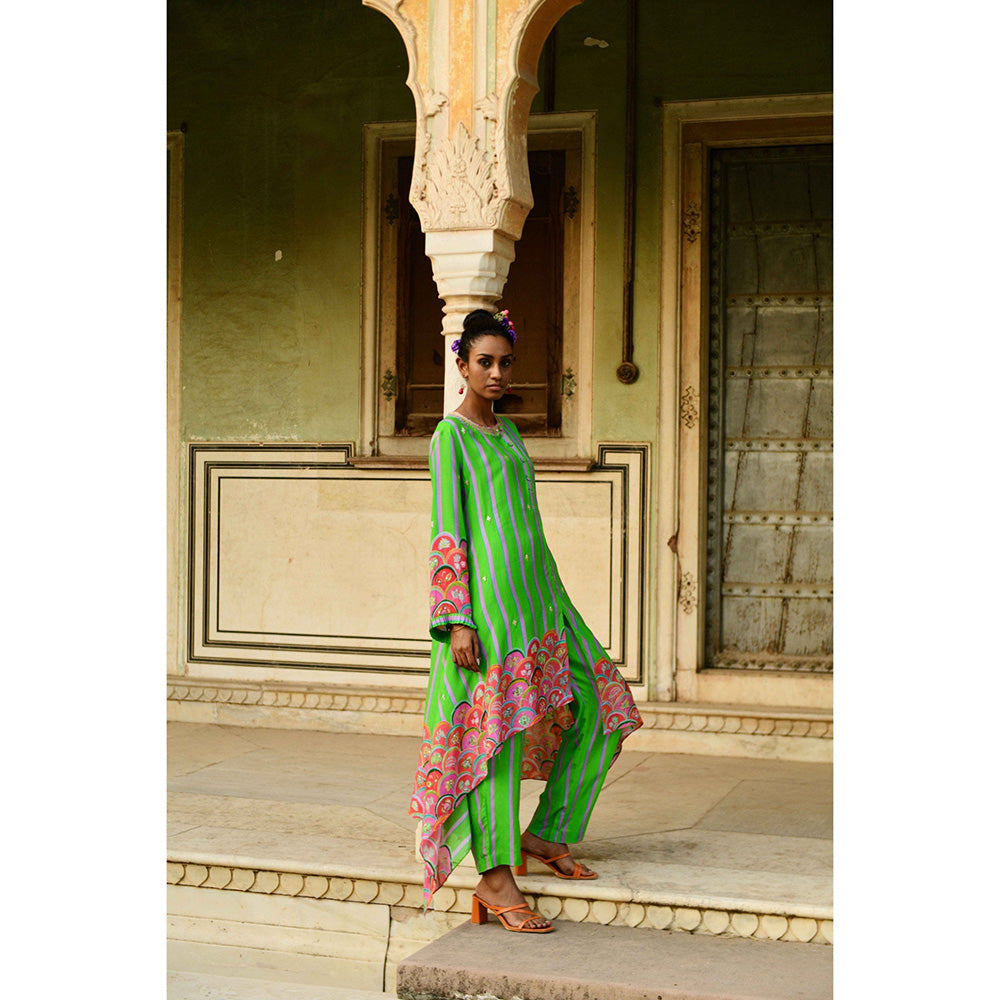 Swati Vijaivargie Juhi Asymmetrical Kurta & Pant (Set of 2)