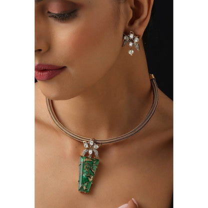 SWABHIMANN Emerald Hasli Green Necklace with Earrings