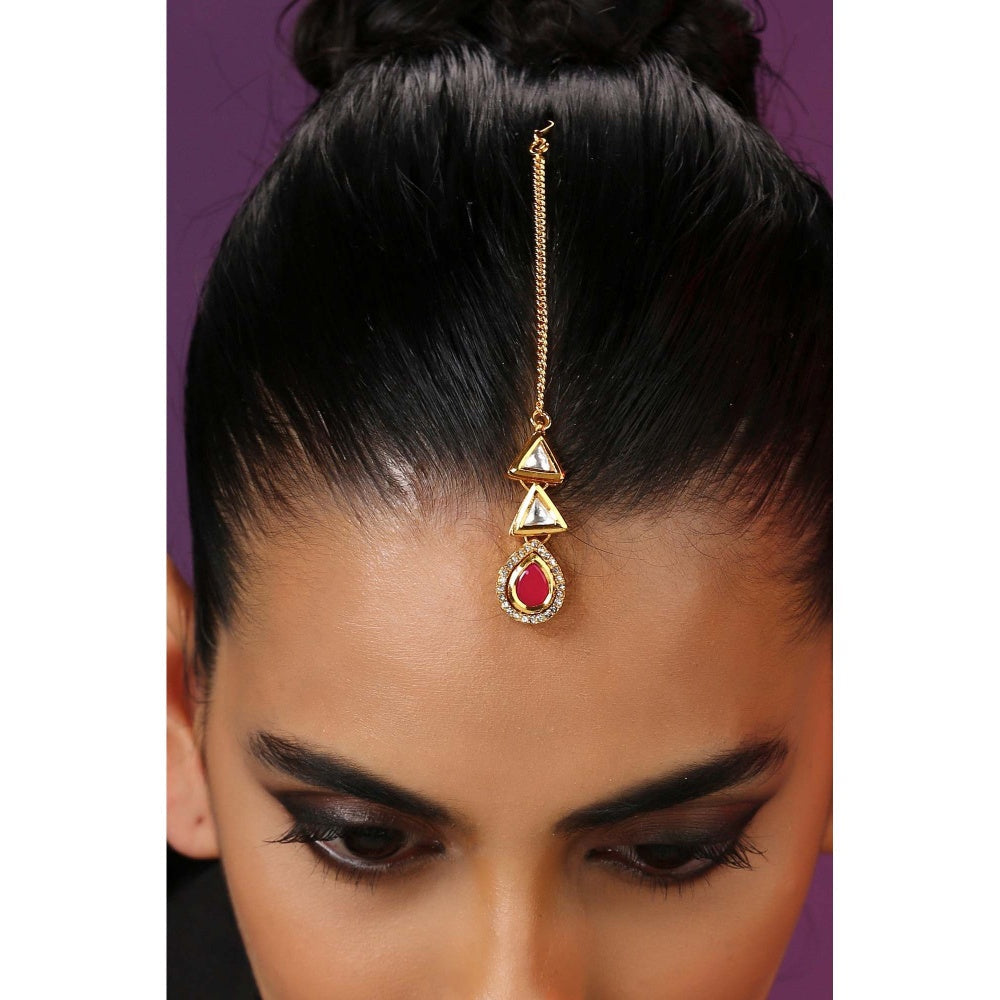 SWABHIMANN Reet Red Gold Plated Kundan Maang Tikka