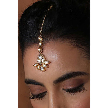 SWABHIMANN Warda Gold Kundan Maang Tikka
