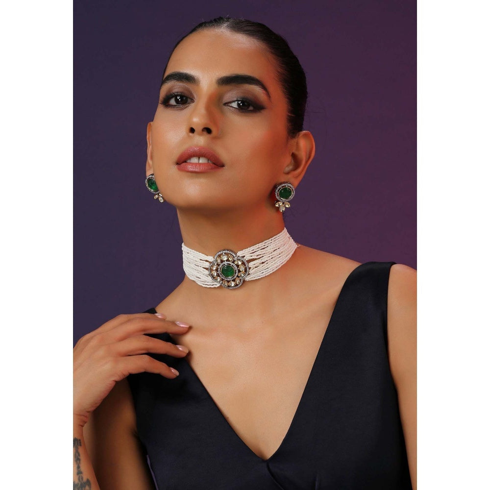 SWABHIMANN Ombre Green Silver Plated Polki Choker Necklace with Earrings Set
